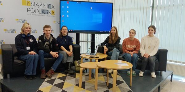młodzieżowa rada książnicy podlaskiej - spotkanie (1).jpg
